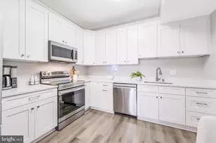 11564 Rolling Green Ct, Reston, VA 20191 - Photo 4
