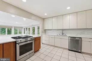 2419 Claremont Dr, Falls Church, VA 22043 - Photo 6