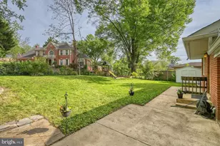 1635 Dinneen Dr, McLean, VA 22101 - Photo 36