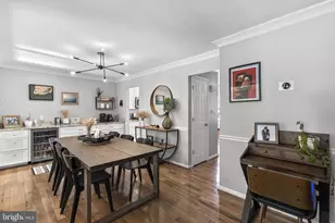 7201 Lake Cove Dr, Alexandria, VA 22315 - Photo 10