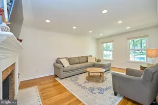 3153 Fairbury Ln, Fairfax, VA 22031 - Photo 6