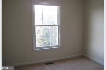 7059 Kings Manor Dr, Alexandria, VA 22315 - Photo 4