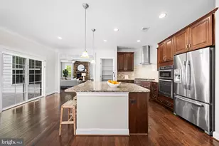 6198 Champion Oak Ct, Falls Church, VA 22044 - Photo 12