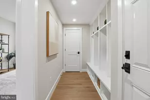 613 Upham Pl NW, Vienna, VA 22180 - Photo 26