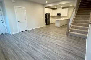 14128 Gypsum Loop, Chantilly, VA 20151 - Photo 4