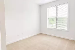 6107 Fairview Farm Dr, Alexandria, VA 22315 - Photo 12