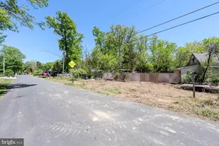 12224 Braddock Rd, Fairfax, VA 22030 - Photo 22