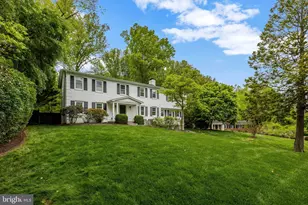 2006 Carriage Ct, Vienna, VA 22181 - Photo 2