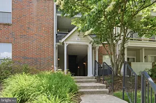 3901 Penderview Dr, Fairfax, VA 22033 - Photo 2