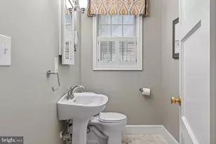 9119 McNair Dr, Alexandria, VA 22309 - Photo 20