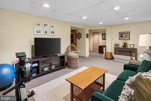9119 McNair Dr, Alexandria, VA 22309 - Photo 34