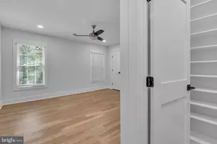 12111 Walnut Br Rd, Reston, VA 20194 - Photo 38