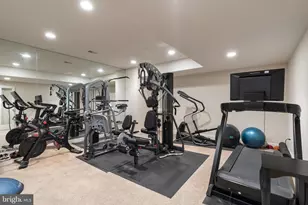 7818 Crownhurst Ct, McLean, VA 22102 - Photo 16