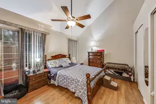 6147 Stonepath Cir, Centreville, VA 20120 - Photo 12