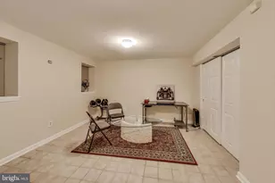 6147 Stonepath Cir, Centreville, VA 20120 - Photo 18