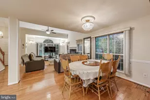 6147 Stonepath Cir, Centreville, VA 20120 - Photo 8