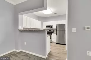 12909 Alton Square, Herndon, VA 20170 - Photo 6