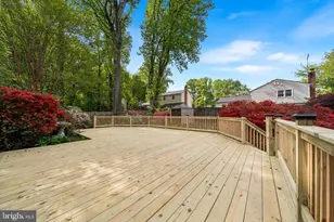 11025 Melissa Ct, Fairfax, VA 22030 - Photo 2