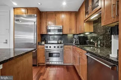 8220 Crestwood Heights Drive #301, McLean, VA 22102 - Photo 10
