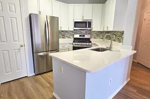 6005 Rosebud Ln, Centreville, VA 20121 - Photo 4
