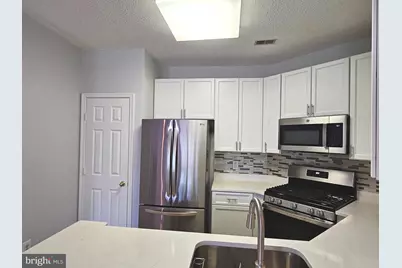 6005 Rosebud Lane #301, Centreville, VA 20121 - Photo 2