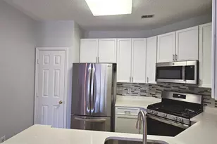 6005 Rosebud Ln, Centreville, VA 20121 - Photo 2