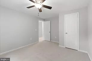 9425 Candleberry Ct, Burke, VA 22015 - Photo 22