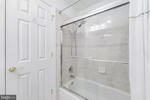 1051 Northfalls Ct, Great Falls, VA 22066 - Photo 34