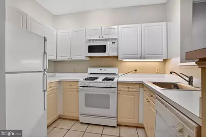 1645 International Drive #312, McLean, VA 22102 - Photo 16