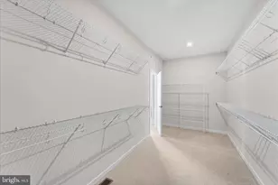 13695 Innovation Station Loop, Herndon, VA 20171 - Photo 18