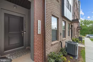 13695 Innovation Station Loop, Herndon, VA 20171 - Photo 30