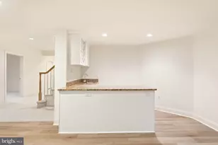 7440 Old Maple Square, McLean, VA 22102 - Photo 36