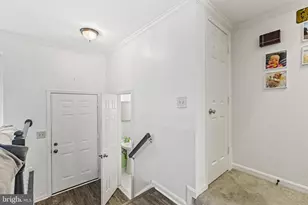 7482 Digby Grn, Alexandria, VA 22315 - Photo 4