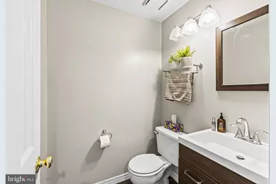 7482 Digby Green, Alexandria, VA 22315 - Photo 16