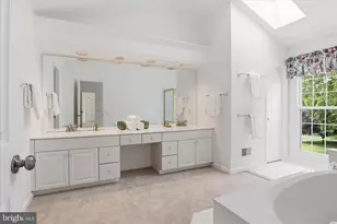 8392 Crosslake Dr, Fairfax Station, VA 22039 - Photo 32