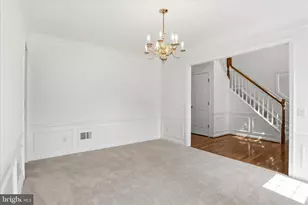 8392 Crosslake Dr, Fairfax Station, VA 22039 - Photo 10