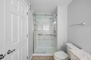 11506 Sperrin Cir, Fairfax, VA 22030 - Photo 10