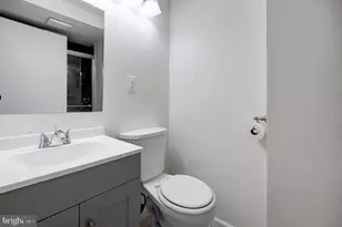 8416 Cedar Falls Ct, Springfield, VA 22153 - Photo 16