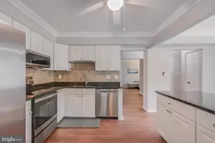 4871 Nash Dr, Fairfax, VA 22032 - Photo 8