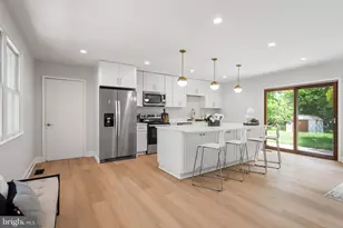 4505 Briarton Dr, Chantilly, VA 20151 - Photo 14