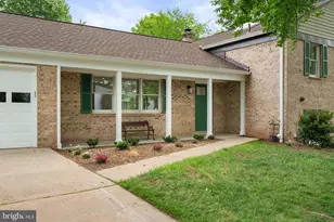 4505 Briarton Dr, Chantilly, VA 20151 - Photo 6
