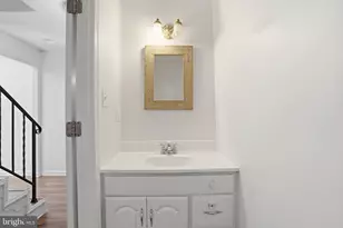 6851 Brian Michael Ct, Springfield, VA 22153 - Photo 10