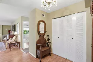 3800 Powell Ln, Falls Church, VA 22041 - Photo 2