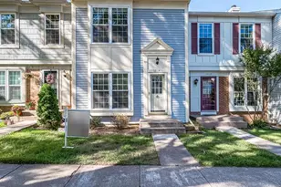 12114 Wedgeway Ct, Fairfax, VA 22033 - Photo 2