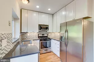 12114 Wedgeway Ct, Fairfax, VA 22033 - Photo 28
