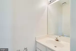 12114 Wedgeway Ct, Fairfax, VA 22033 - Photo 24