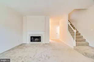 12114 Wedgeway Ct, Fairfax, VA 22033 - Photo 16