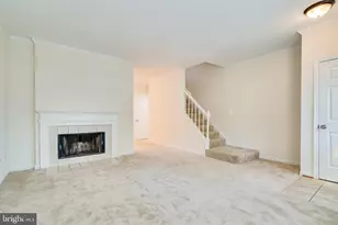 12114 Wedgeway Ct, Fairfax, VA 22033 - Photo 18