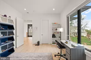 1054 Kinglet Ct, McLean, VA 22101 - Photo 40