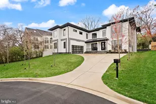1054 Kinglet Ct, McLean, VA 22101 - Photo 1